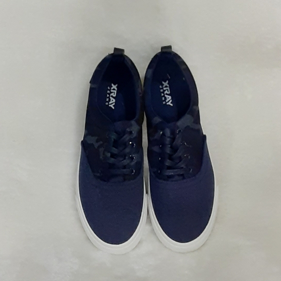 Xray Blue Camoflauge Low Top Men's  Sneakers  Size 7 NWT - Picture 1 of 6